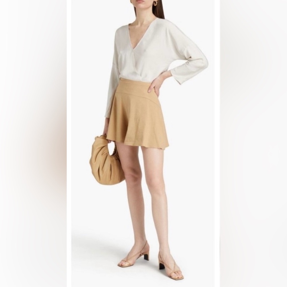 Vince | Linen Blend High Waist Flounce Skirt-Like
Shorts